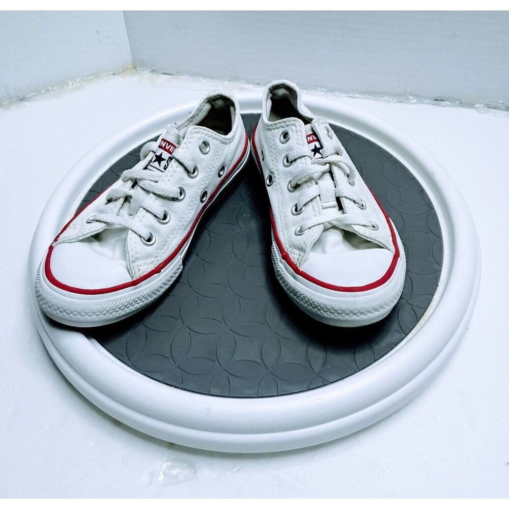 Converse White Low-Top Chuck Taylor All Star Youth Sneakers Sz 11 Canvas & Rubbe - Picture 2 of 7